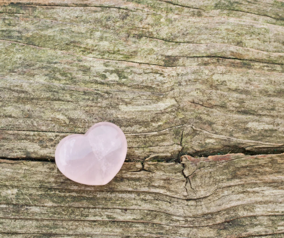 Coeur quartz rose – pierre naturelle d’amour et de tendresse